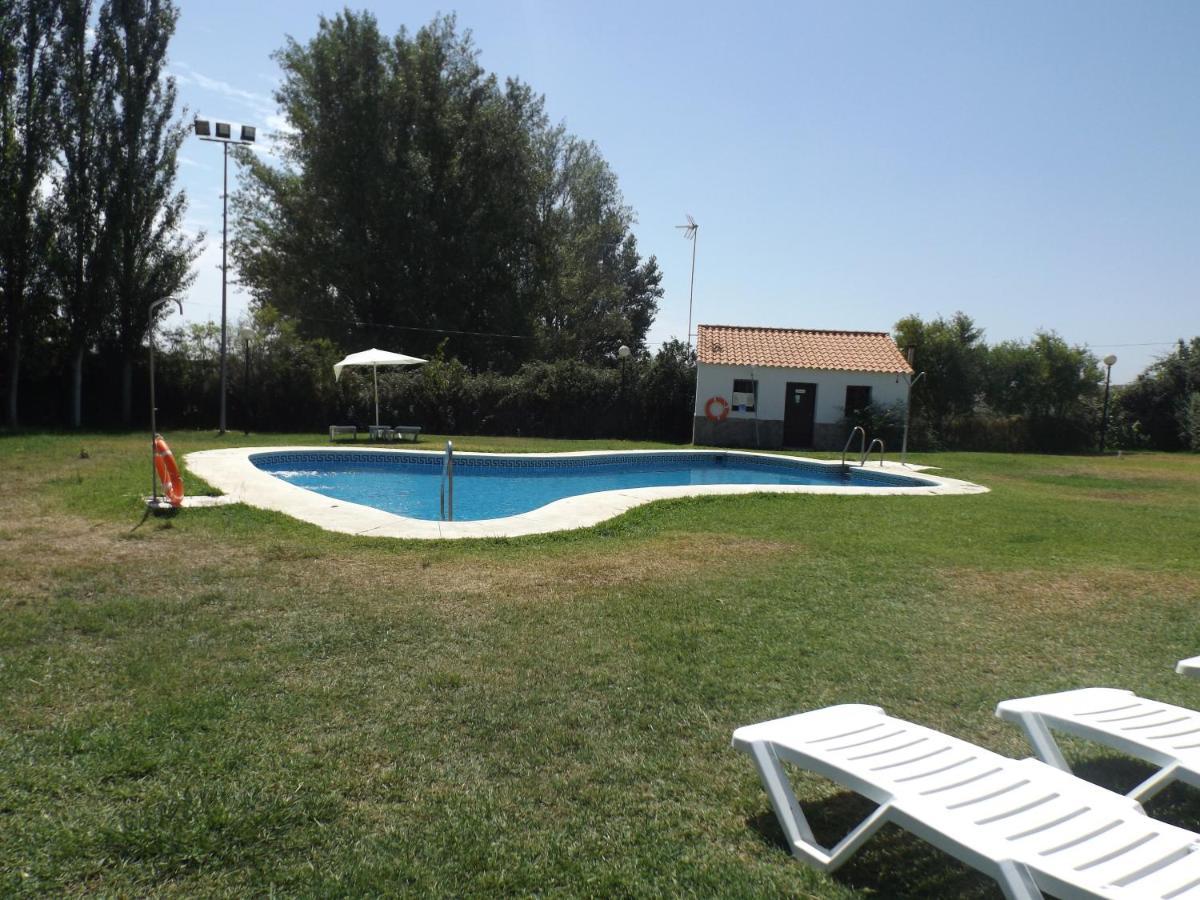 El Venero De Mostoles Constantina Extérieur photo