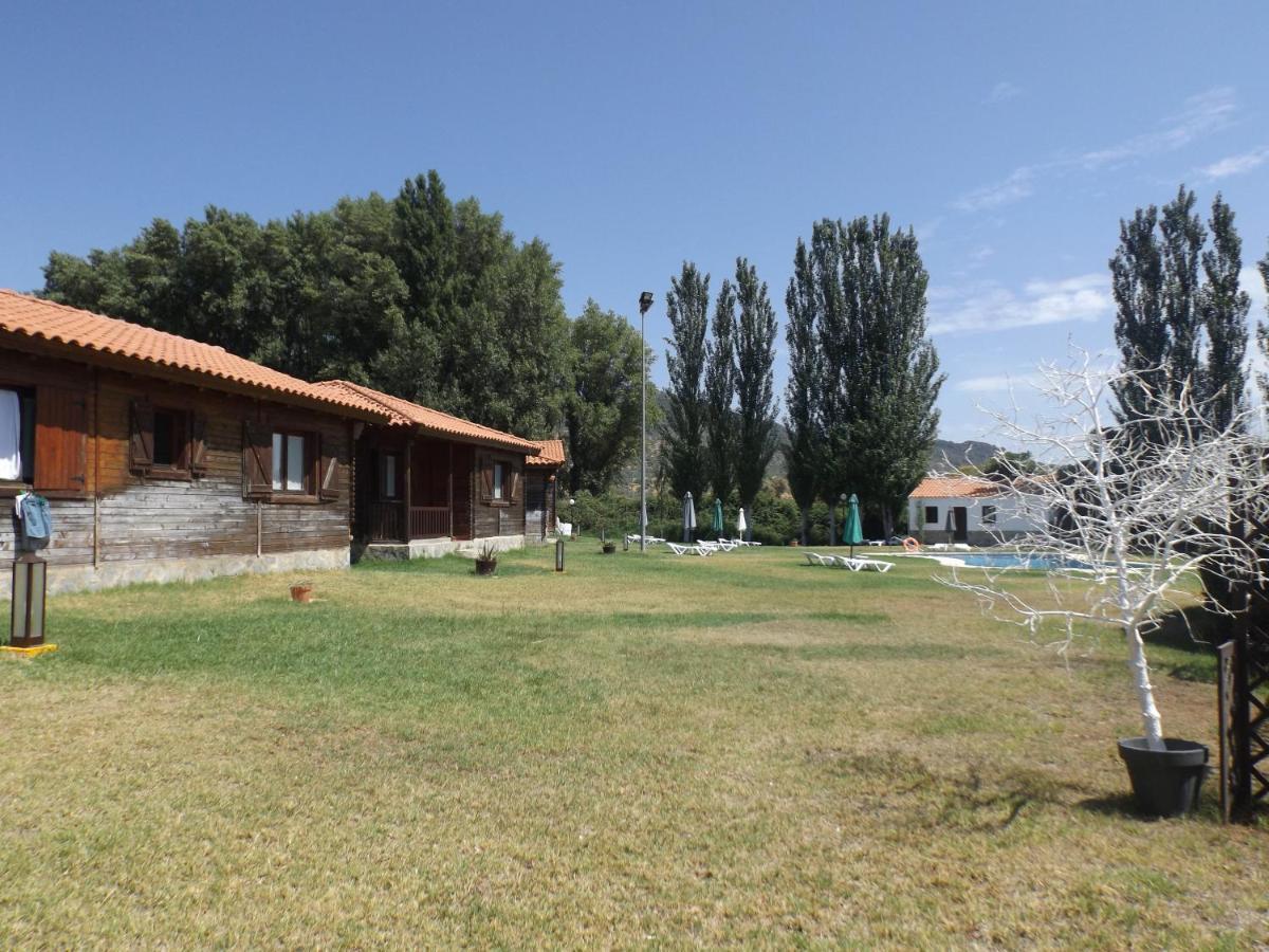 El Venero De Mostoles Constantina Extérieur photo